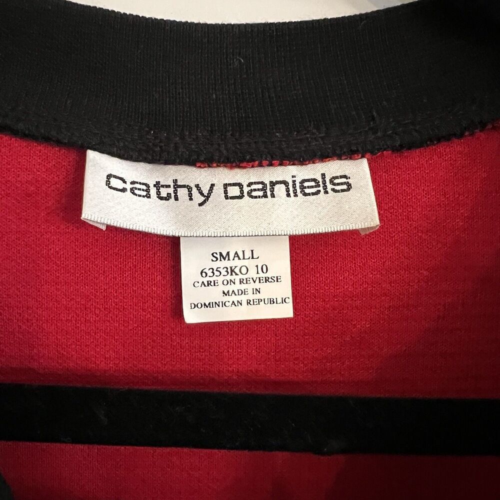 Vintage Cathy Daniel’s Women’s Tops Small Textured Embroidered - Picture 3 of 4